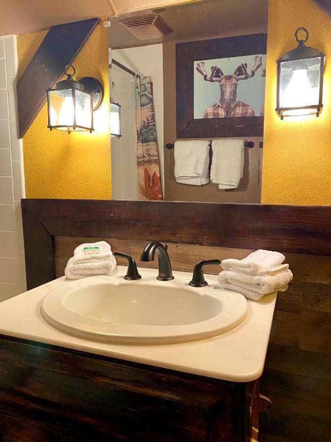 Moosehead Lodge Rangely 外观 照片